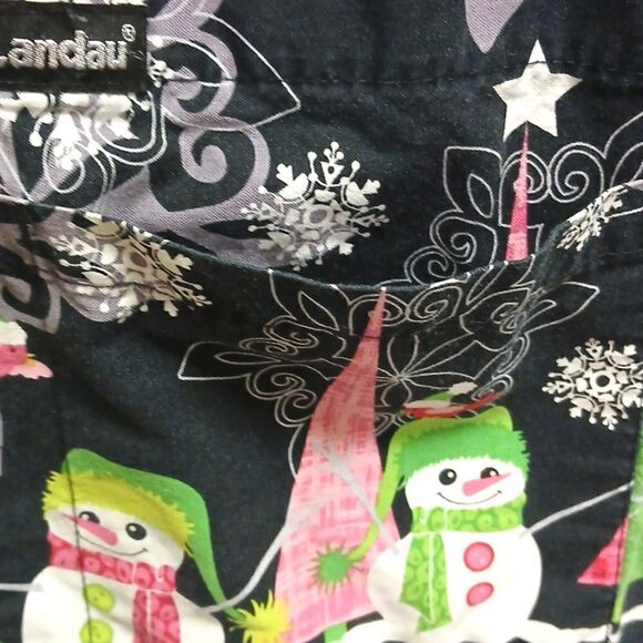 LANDAU Scrub Top, Size Extra Large (1X) "Let It Snow" Black, Short Sleeved - Picture 3 of 12